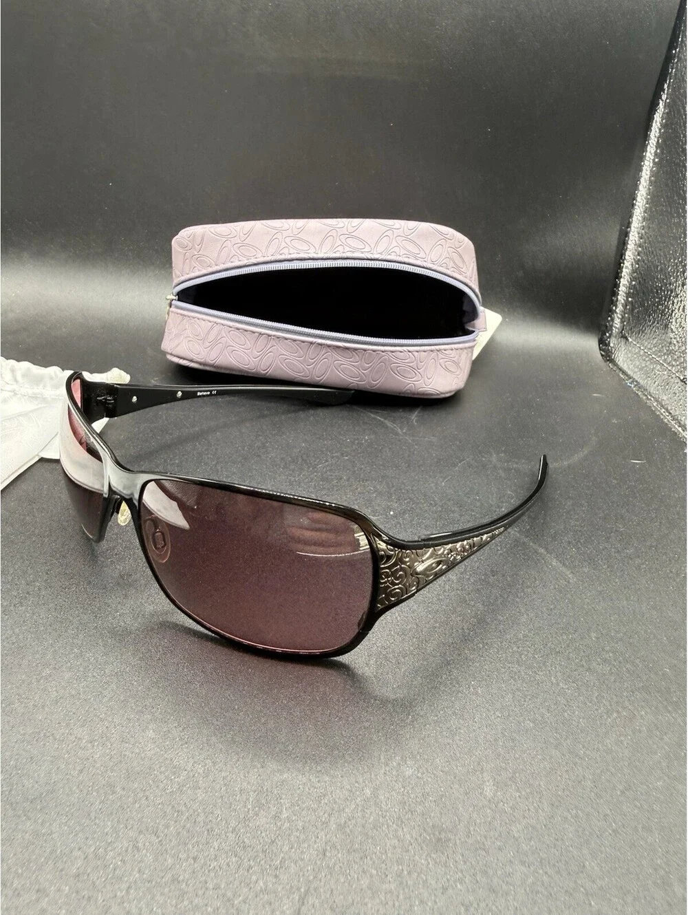 Oakley Behave Polished Black/Grey Lenses